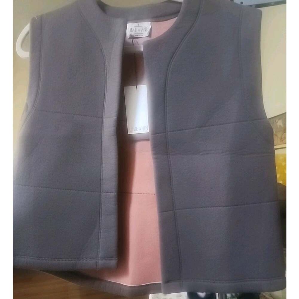 Lime and Vine Gray Vest Small NWT Open Front A128 Excellent New Cotton
